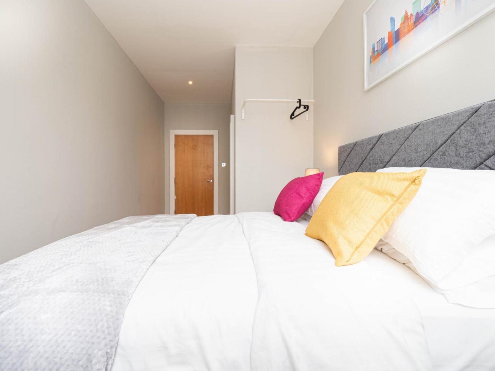 Orange Rentals- Charming 2 Bedroom Grade II Apartment - Sleeps 6 Liverpool Exterior photo